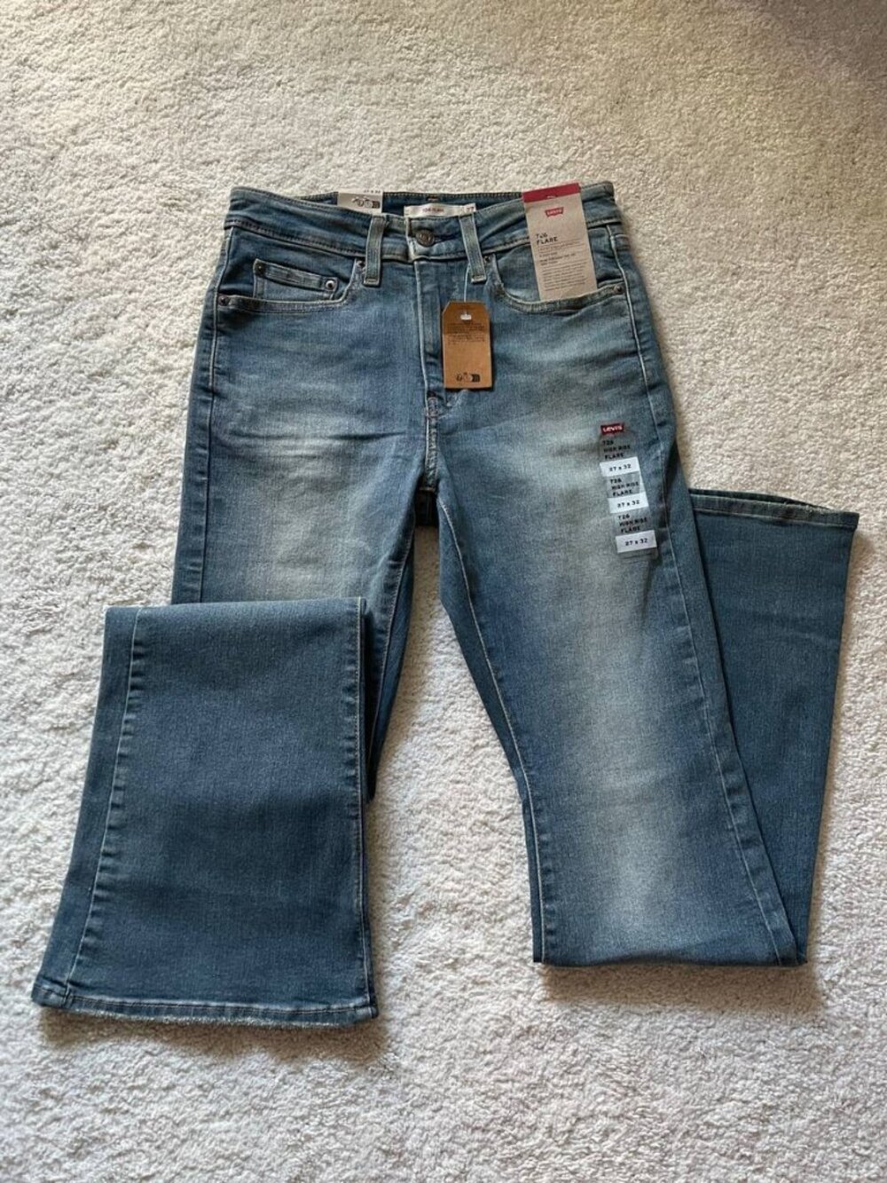 NWT Levi's 726 High Rise Flare Women's Jeans Size 27/32